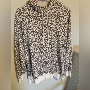 American Eagle oversized hoodie.